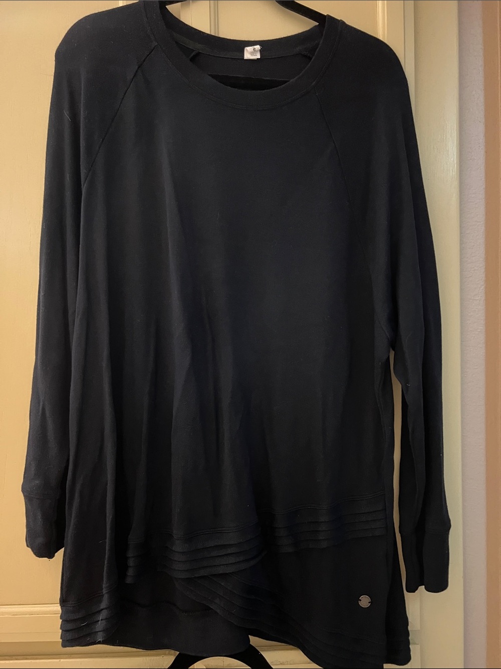 Ideology Black Tunic Top with Crew Neck
